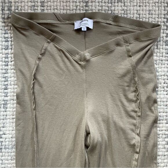 NWOT Sami Miro Vintage Asymmetric Pants in Taupe Rib XL - Picture 4 of 6
